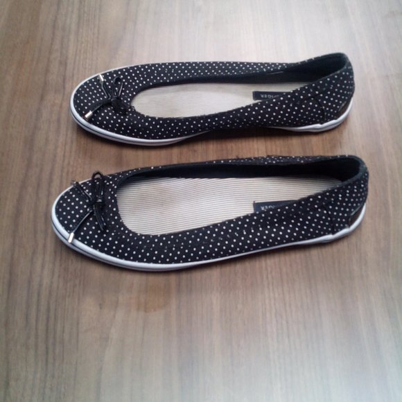 Shoes - Tommy Hilfiger women's polka dot flat